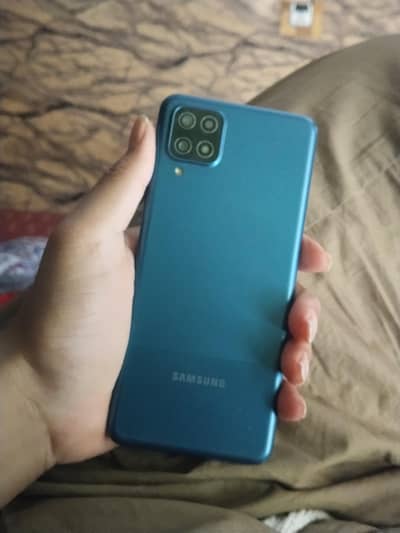 Samsung Galaxy A12