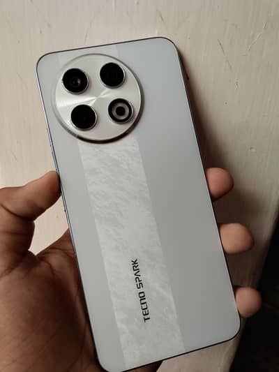 Tecno spark 30 pro