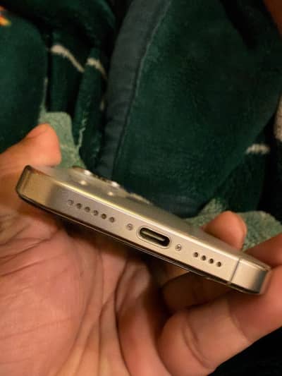 Apple iPhone 16 Pro Max