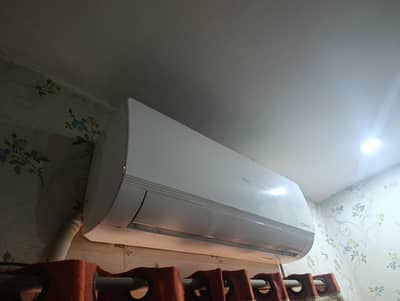 Almost Brand New Haeir AC DC inverter in Warranty