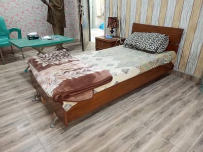 lush condition single bed