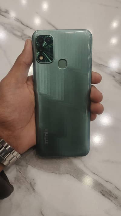 Infinix Hot 11 Play