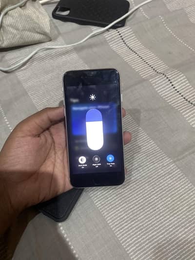 IPHONE SE 2020