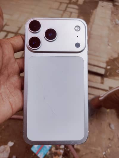 Apple iPhone XR converted 17pro max