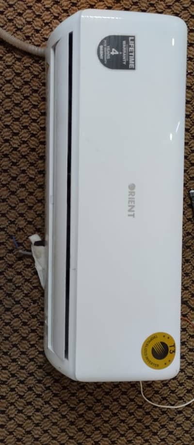 Orient Split AC Etech 12X Imprint White
