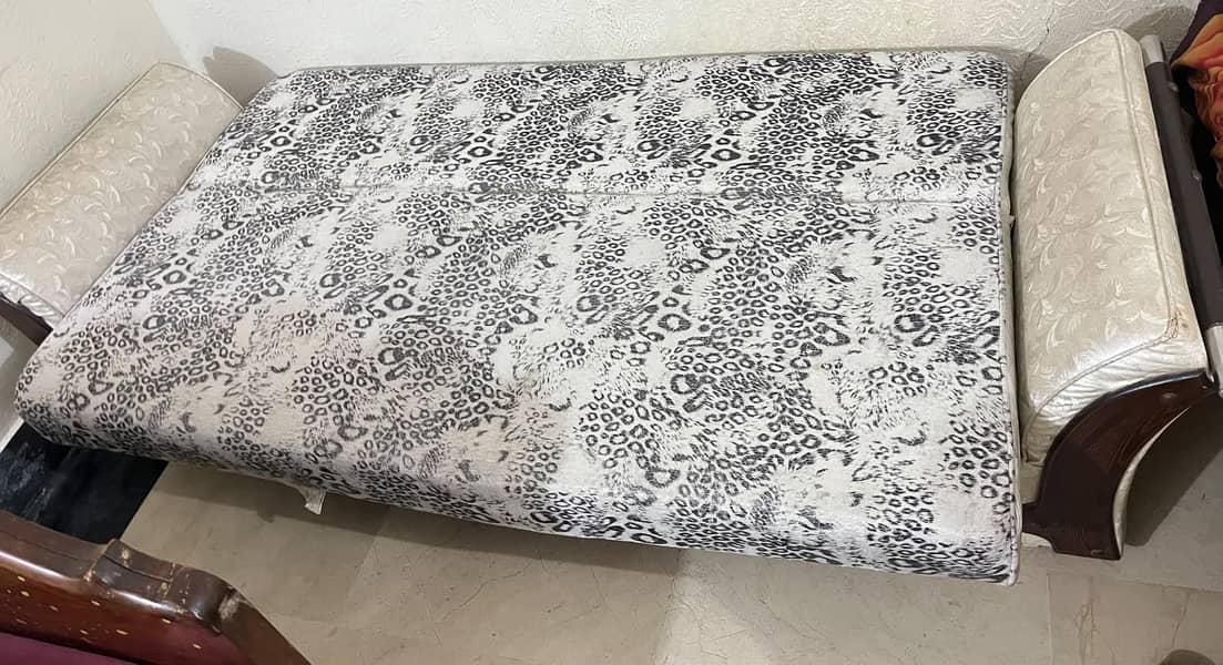Sofa come bed 1
