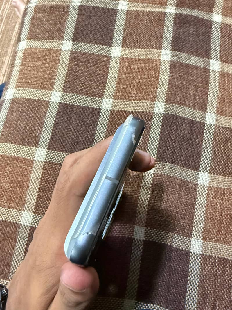 Google Pixel 8 3