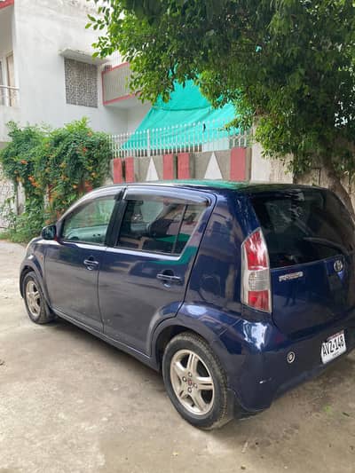 Toyota Passo 2011