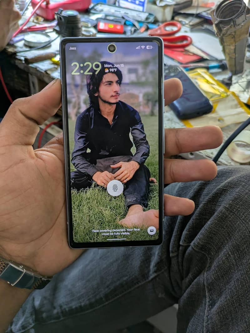 Google Pixel 7a 5
