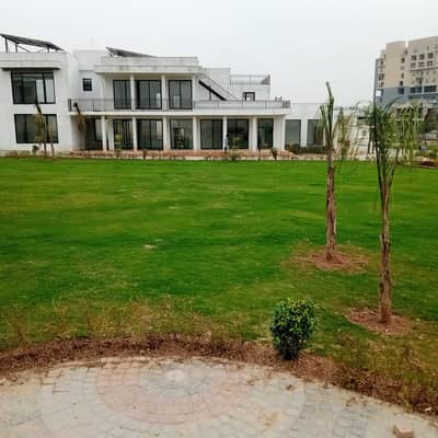 GUlberg Green Luxury Farm House