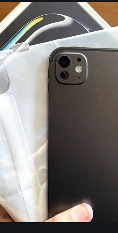 Apple iPad Pro M4 WIFI Almost BRAND NEW!
