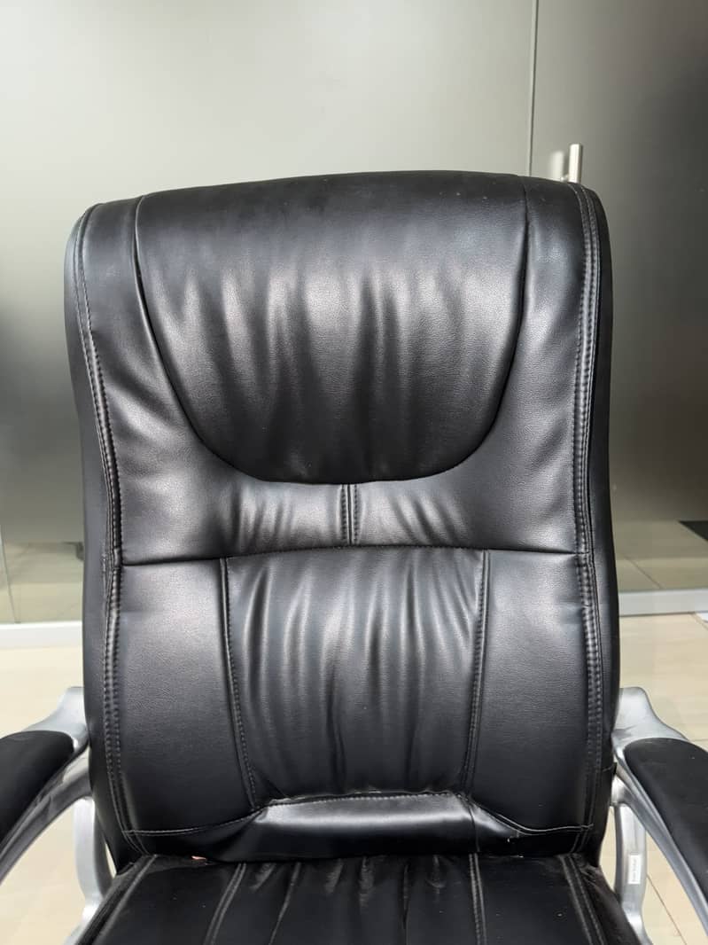 Executive Chairs 0