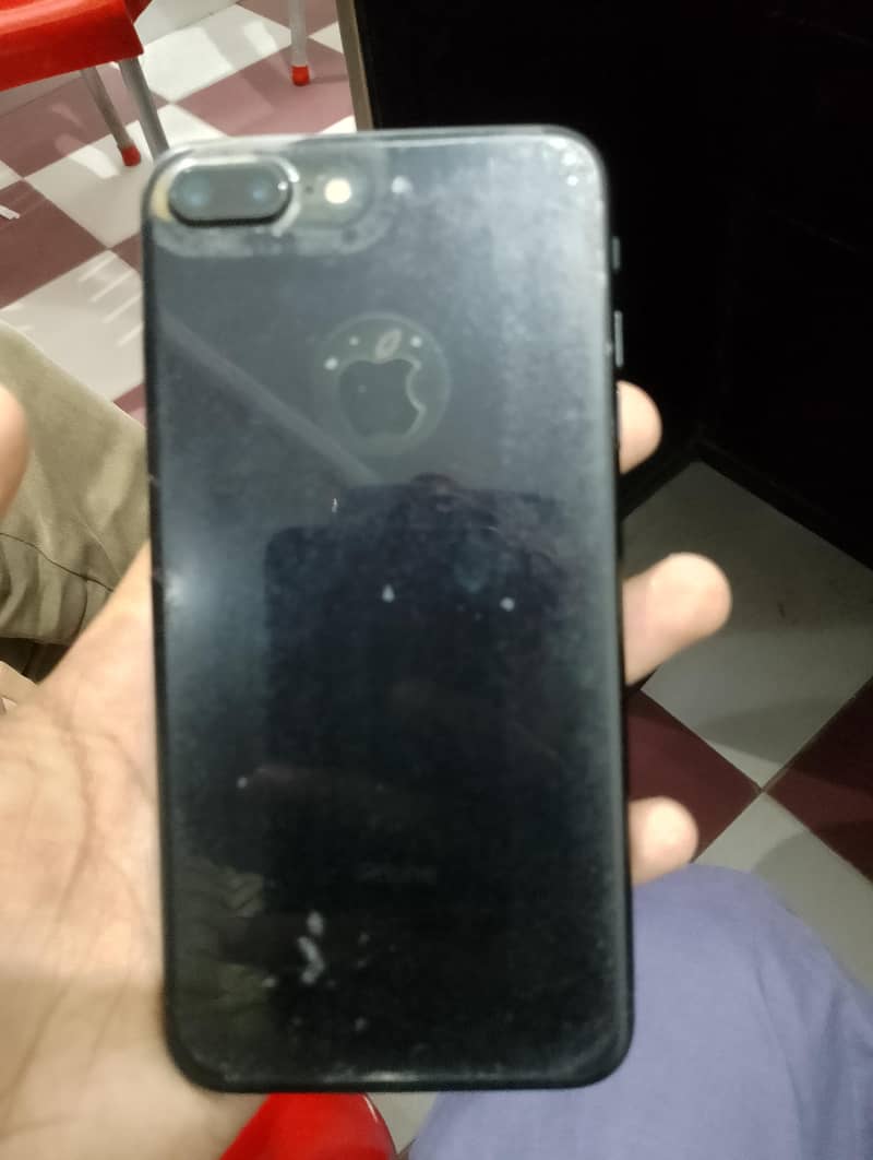 Apple iPhone 7 Plus 3