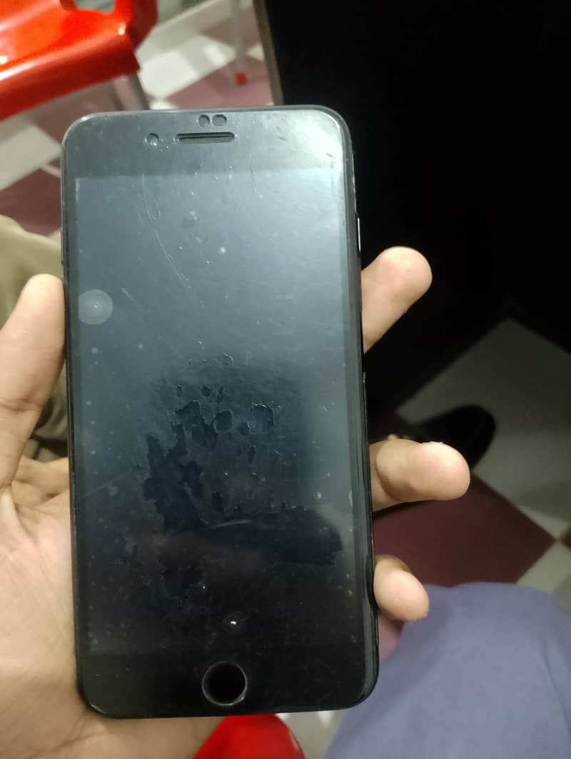 Apple iPhone 7 Plus 5