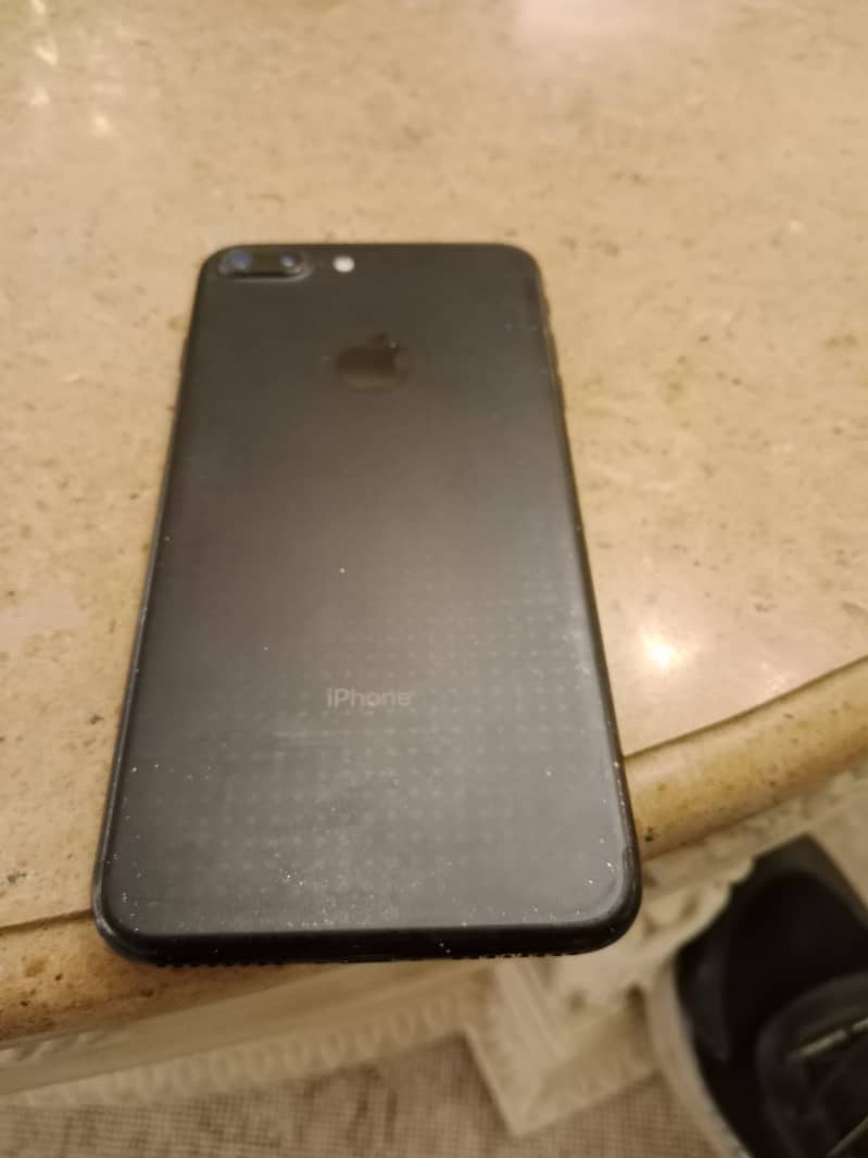 Apple iPhone 7 Plus 3