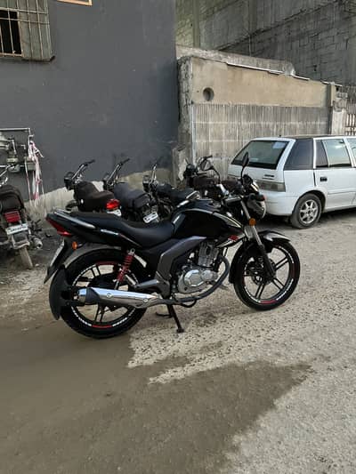 Suzuki GSX 125