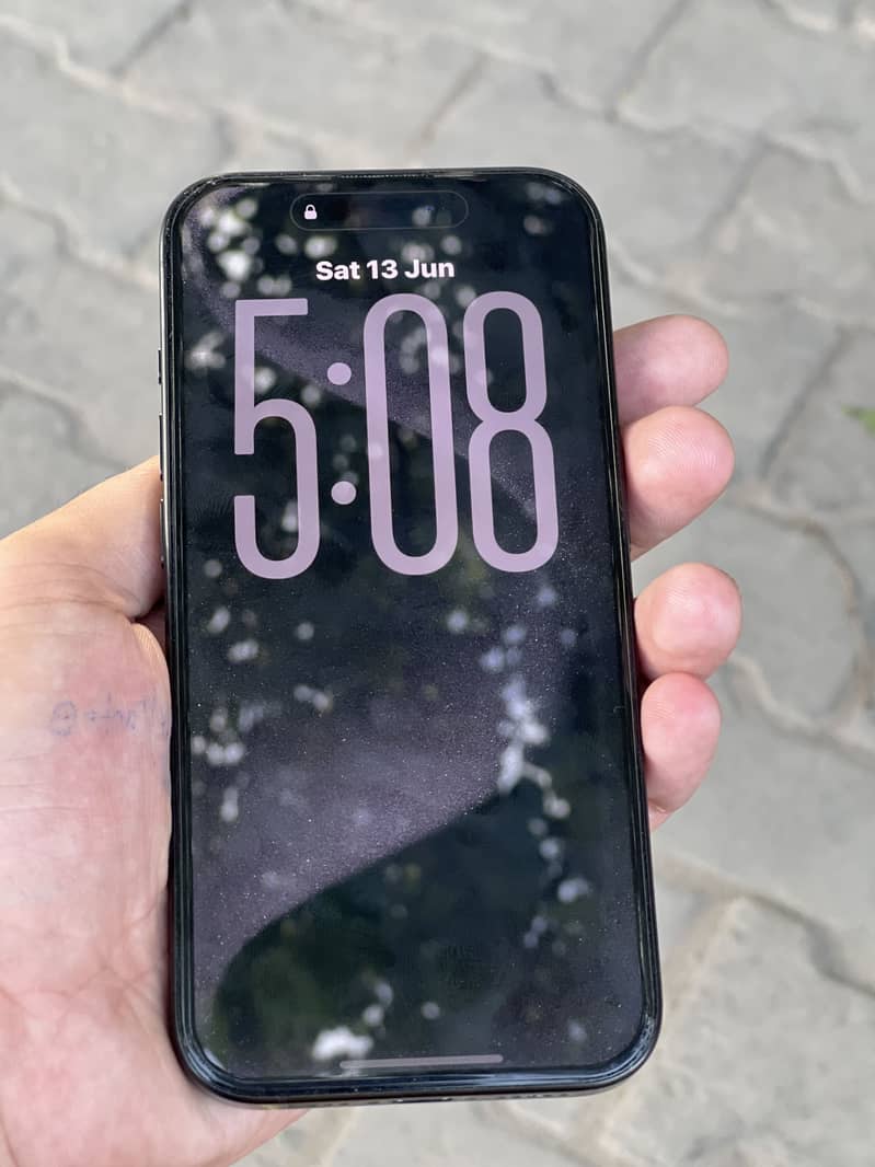 Apple iPhone 15 Pro 3