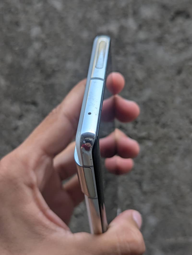 Google Pixel 7 Pro 6