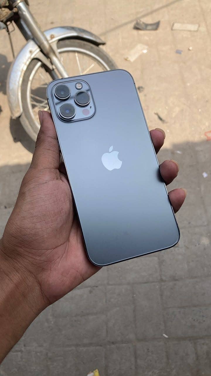 Iphone 12pro max 5