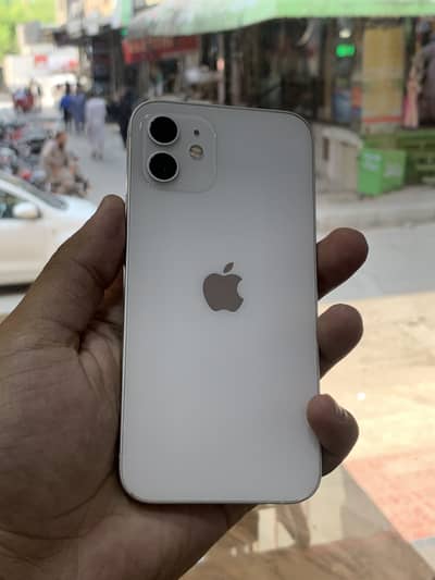 Apple iPhone 12
