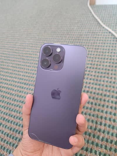 Apple iPhone 14 Pro Max in good condition