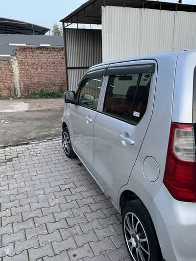Suzuki Wagon R 2015