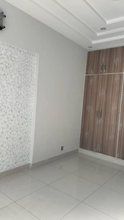 5 Marla house for rent paragon city