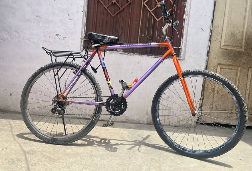 Modified  racer cycle 0