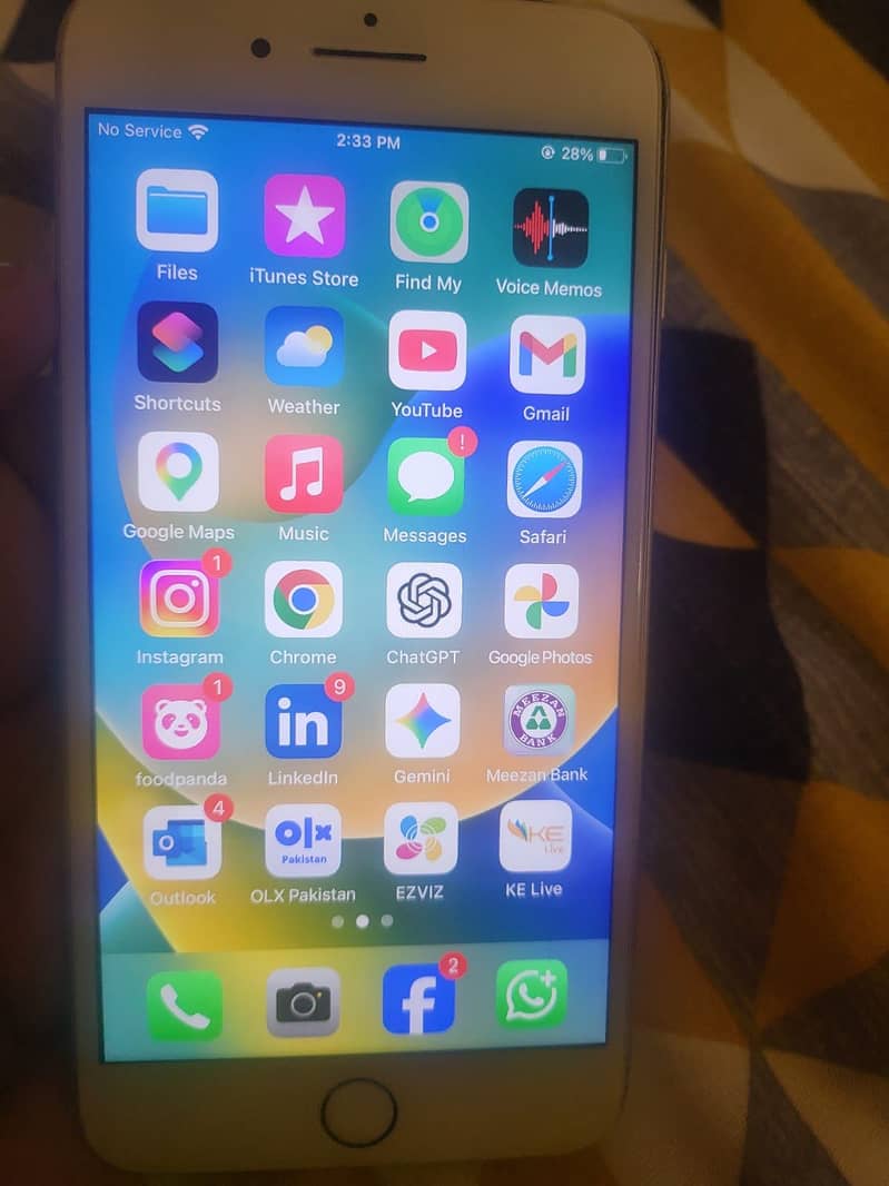 Apple iPhone 8 Plus 5