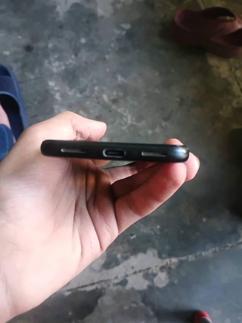 Google Pixel 4 3