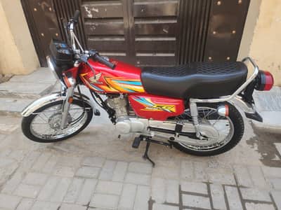 25 k 9 mahiny mein nikla hua hai new condition single hand used
