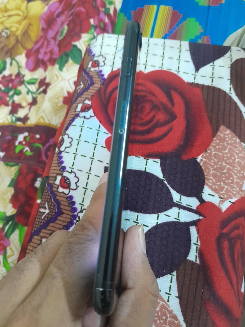 Apple iPhone 7 5