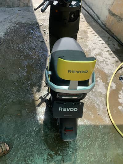 Revoo Electric Bike 500W | 70KM Range | Excellent Condition