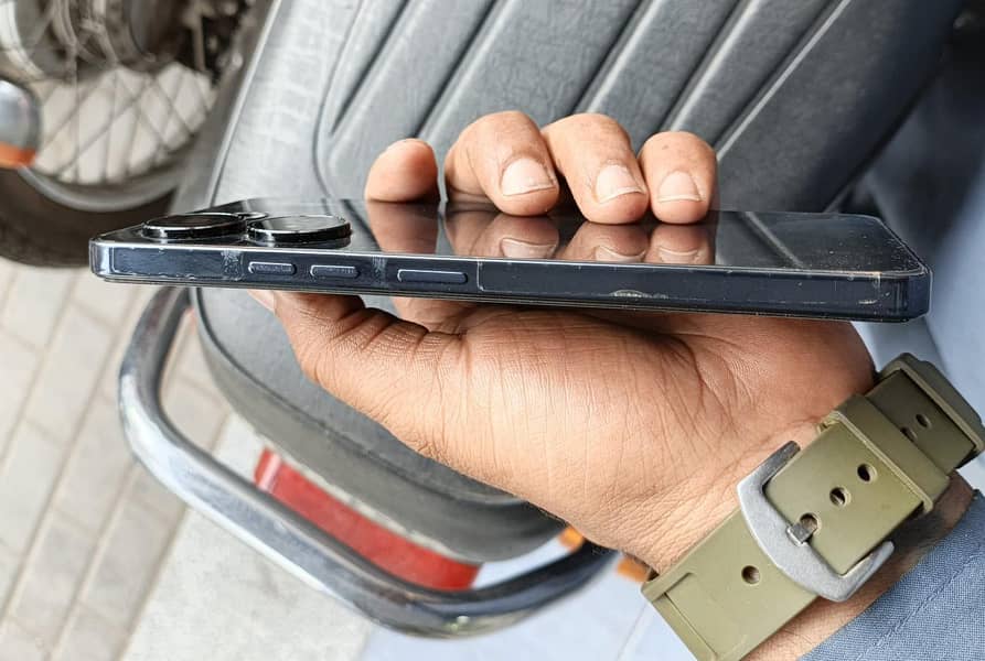 Tecno CAMON 20 Pro 8