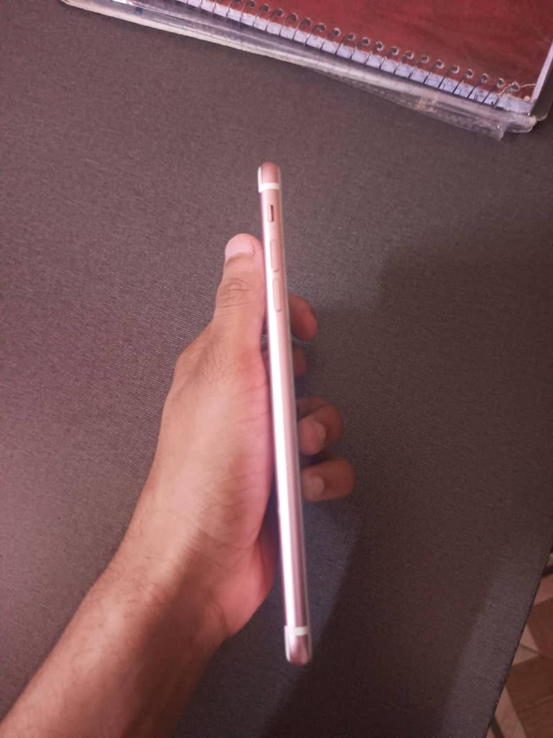 Apple iPhone 7 Plus 1
