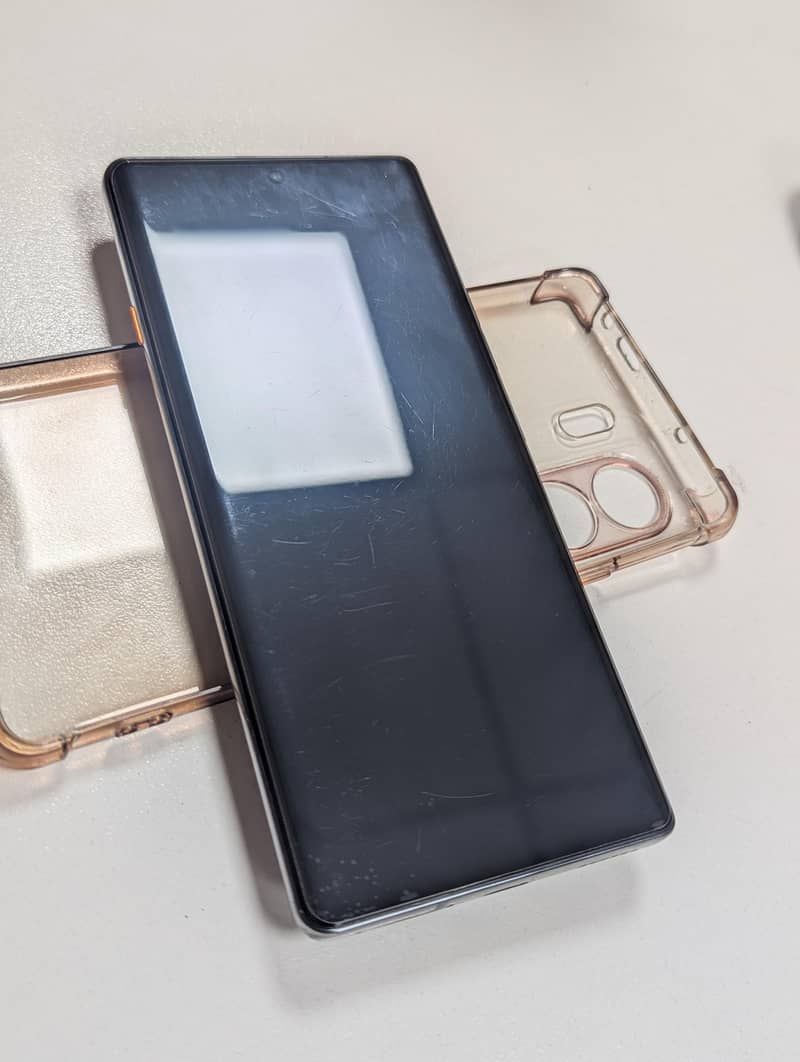 Tecno CAMON 40 Pro 6
