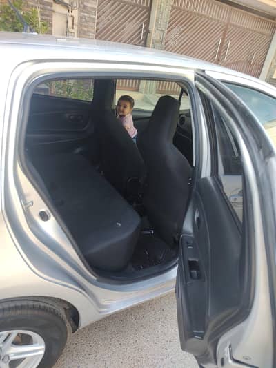 Toyota Vitz 2016