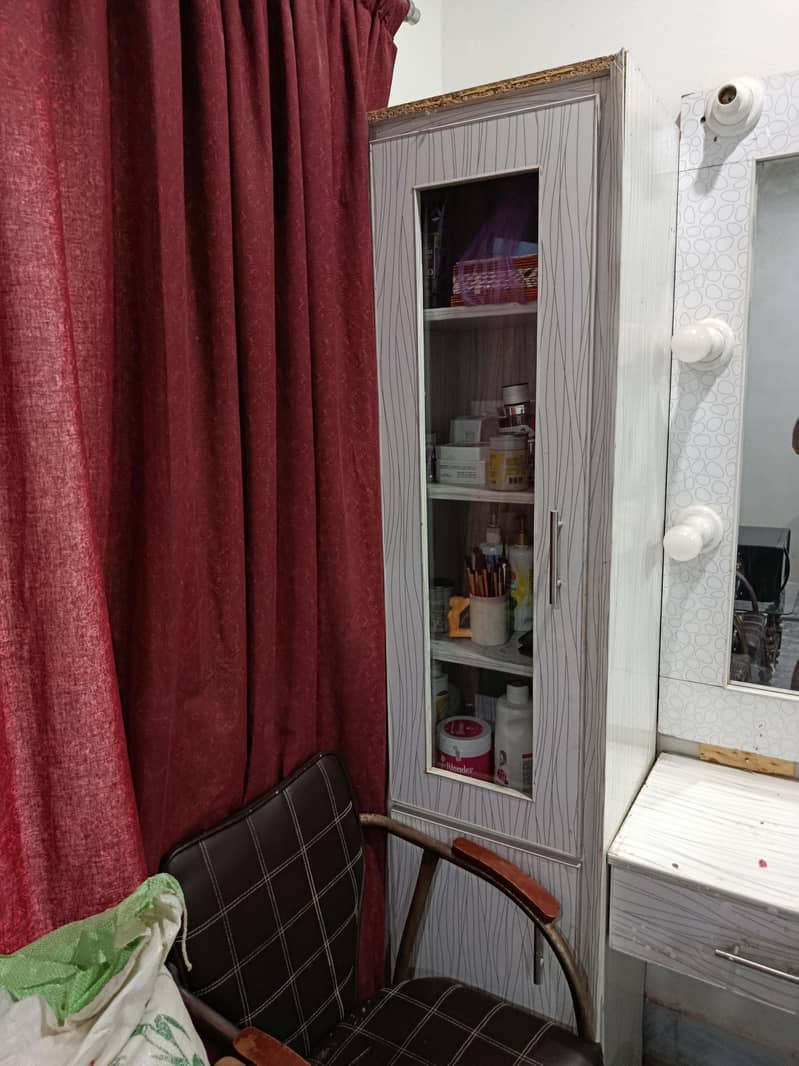parlour mirror setup 0