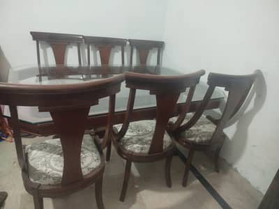 Dinning table for sale