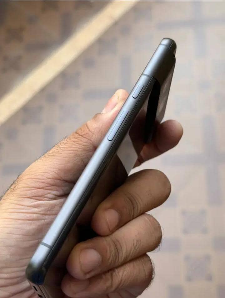 Google Pixel 8 2