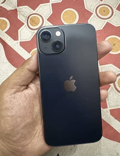 Apple iPhone 13
