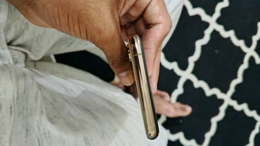 Apple iPhone XS
