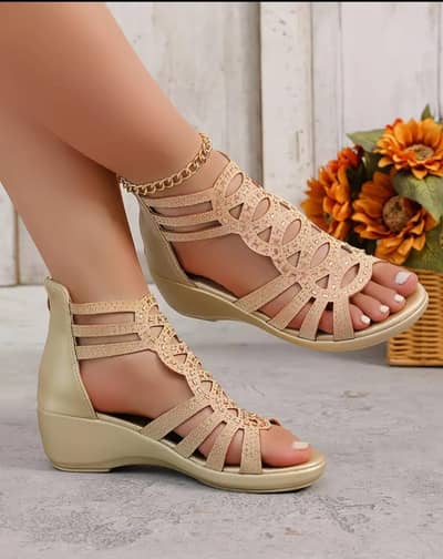 Summer Shoes Soft thick  Sole open toe sandals  outdoor