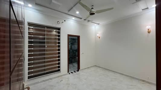 Stylish 5 Marla House With Premium Finishing | Ready To Move For Sale At Bahria Orchard Block OLC-A Phase 2 Raiwind Lahore
