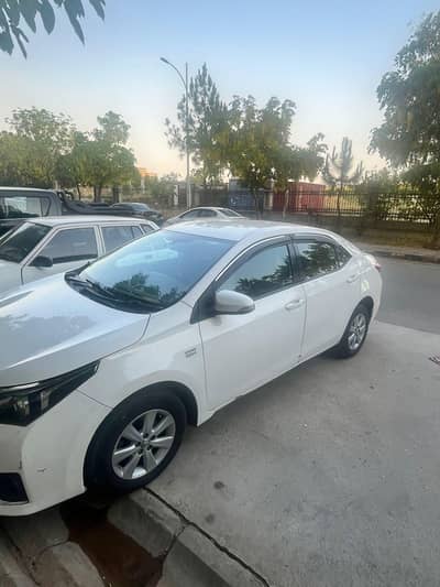 Toyota Corolla Altis 2015