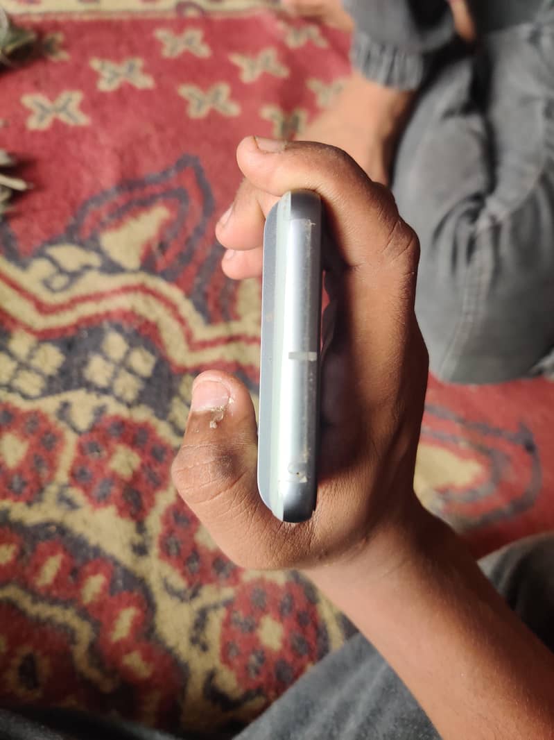 Google Pixel 8 2
