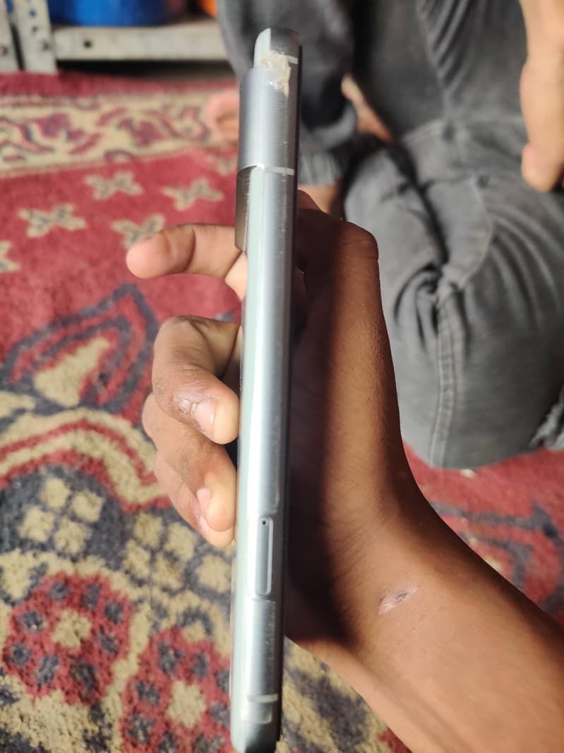 Google Pixel 8 3