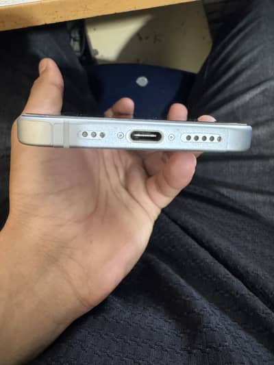 Apple iPhone 15