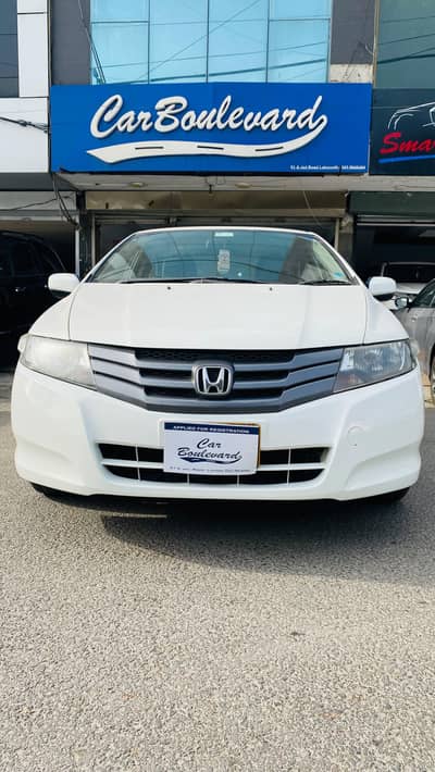 Honda City 2014 model total genuine scratch less condition