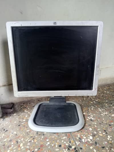 HP Compaq la1751g